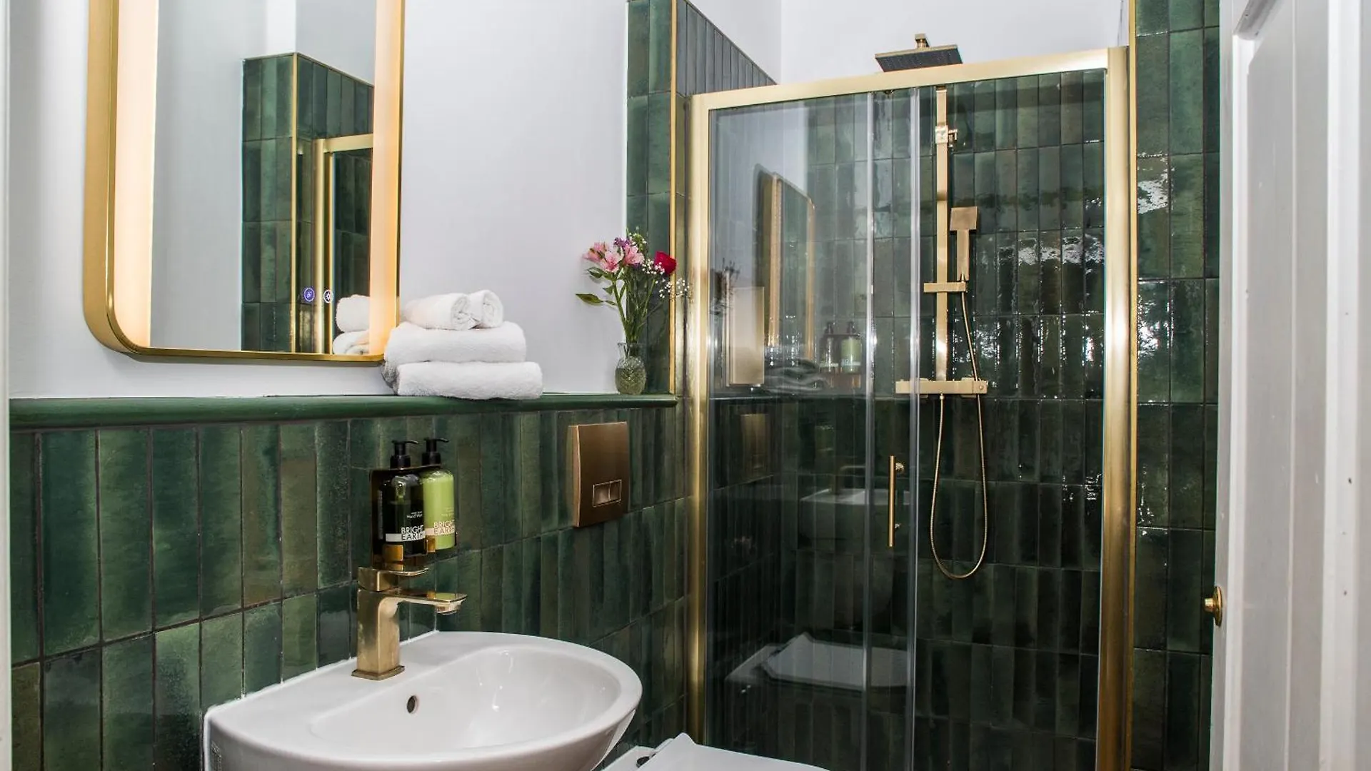 بيت ضيافة The Historical Harcourt Suites دبلن أيرلندا