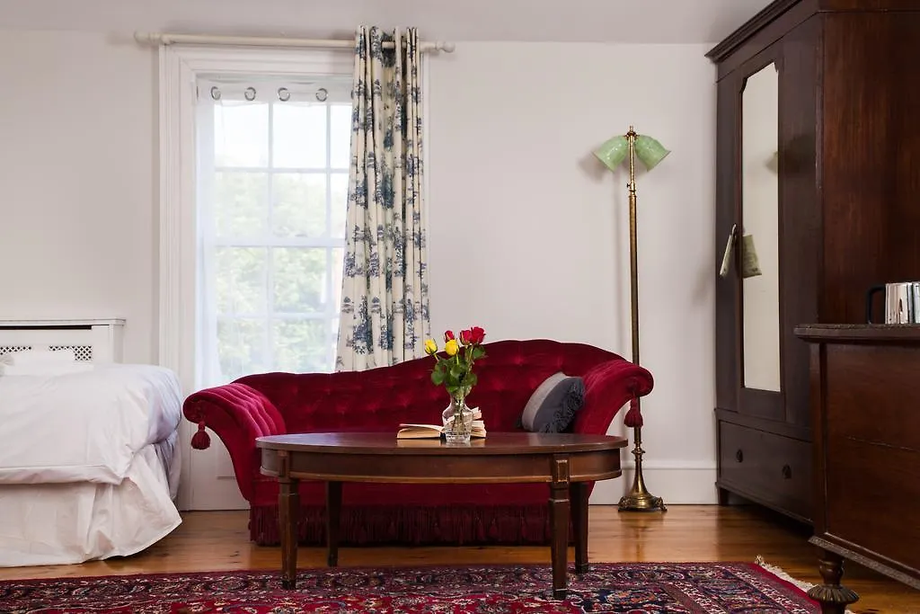 The Historical Harcourt Suites دبلن بيت ضيافة