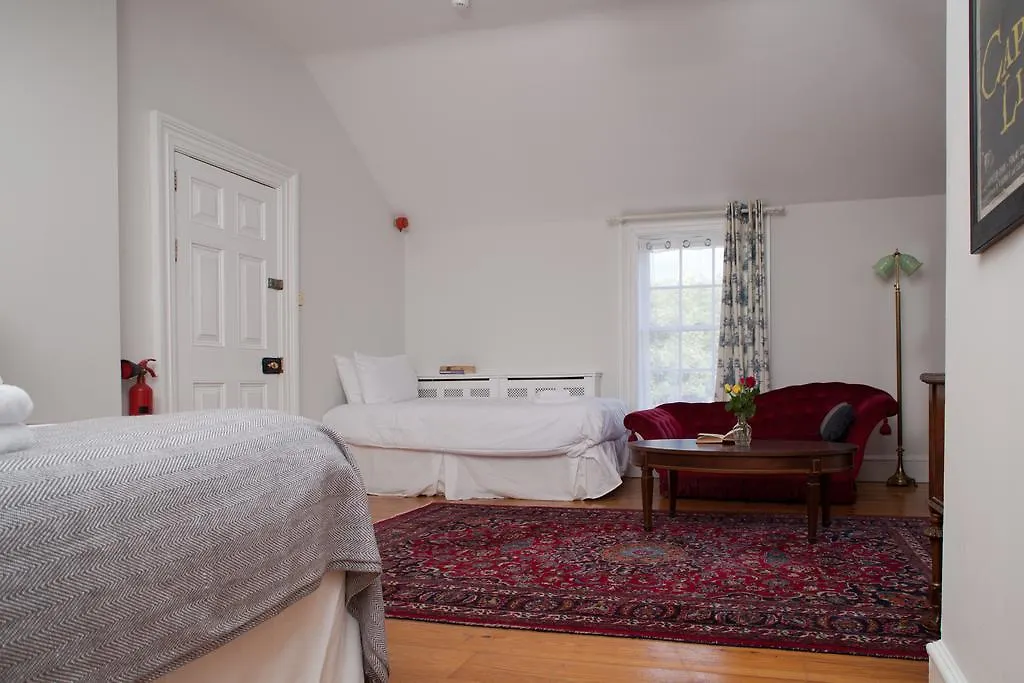 The Historical Harcourt Suites Dublin 0*,